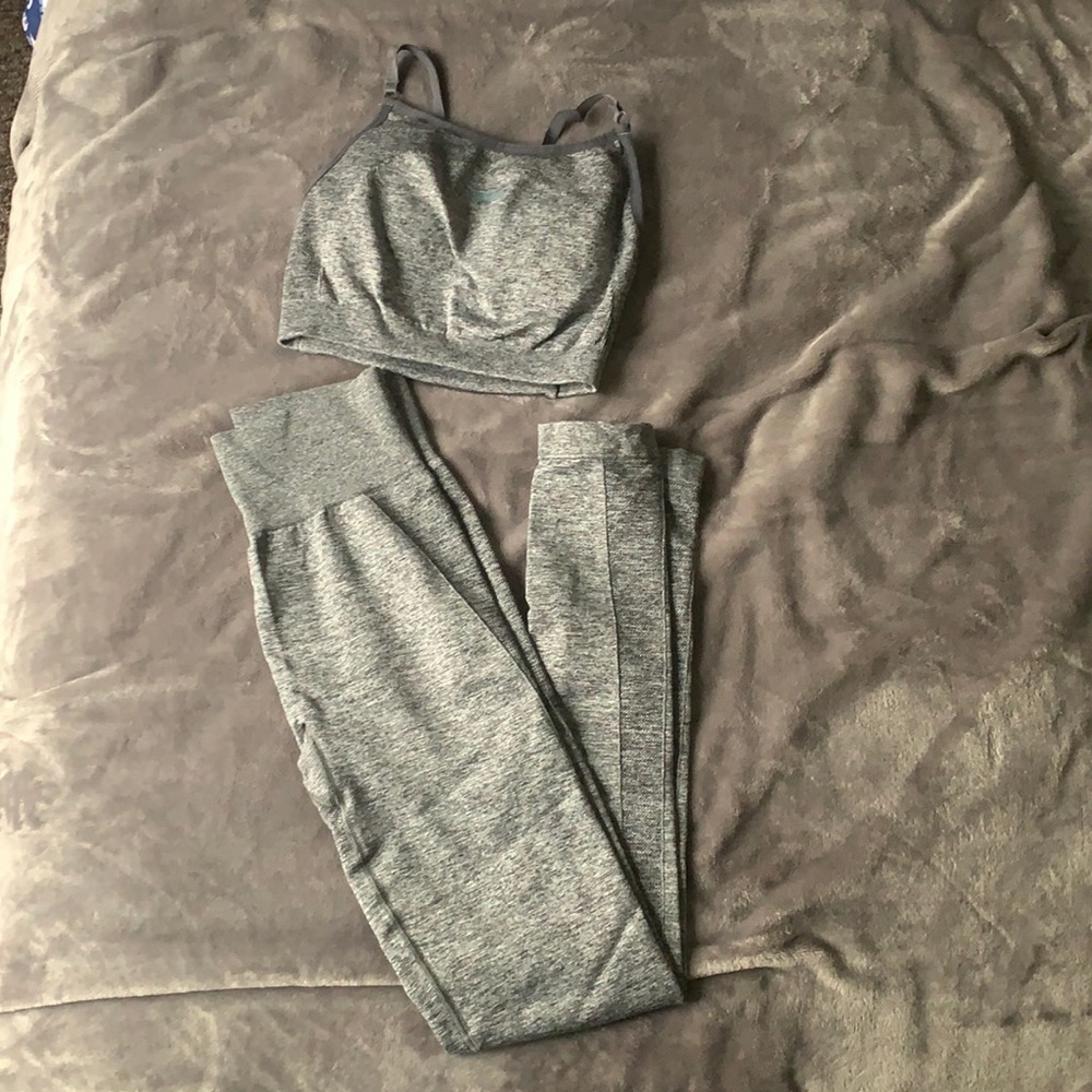 Gymshark women’s sports bra, Gymshark leggings